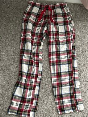 Old Navy Red, White and Green Plaid Flannel Pants